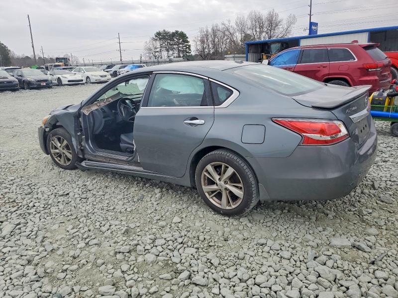 Photo 2 from auction – 2015 NISSAN ALTIMA with VIN 1N4AL3AP7FN361557