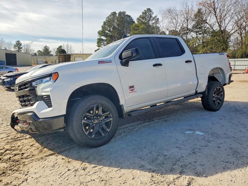 CHEVROLET SILVERADO 2026 with VIN 3GCUKFE87TG141533 - Photo from auction
