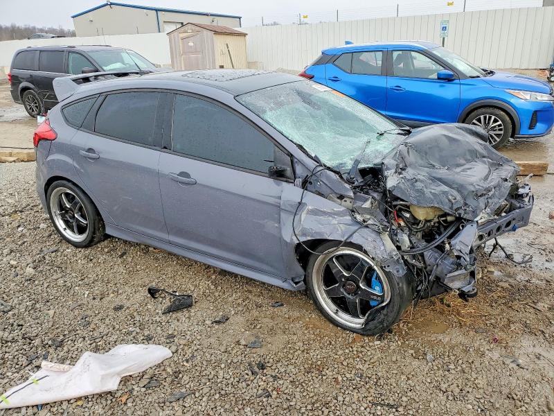 Photo 4 from auction – 2016 FORD FOCUS RS with VIN WF0DP3TH7G4117316