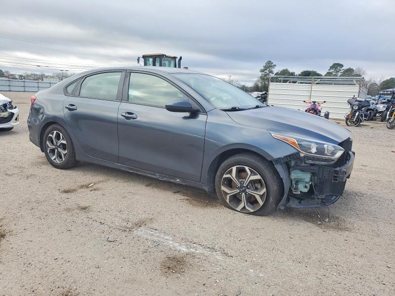 Photo 4 from auction – 2019 KIA FORTE FE with VIN 3KPF24AD6KE083117