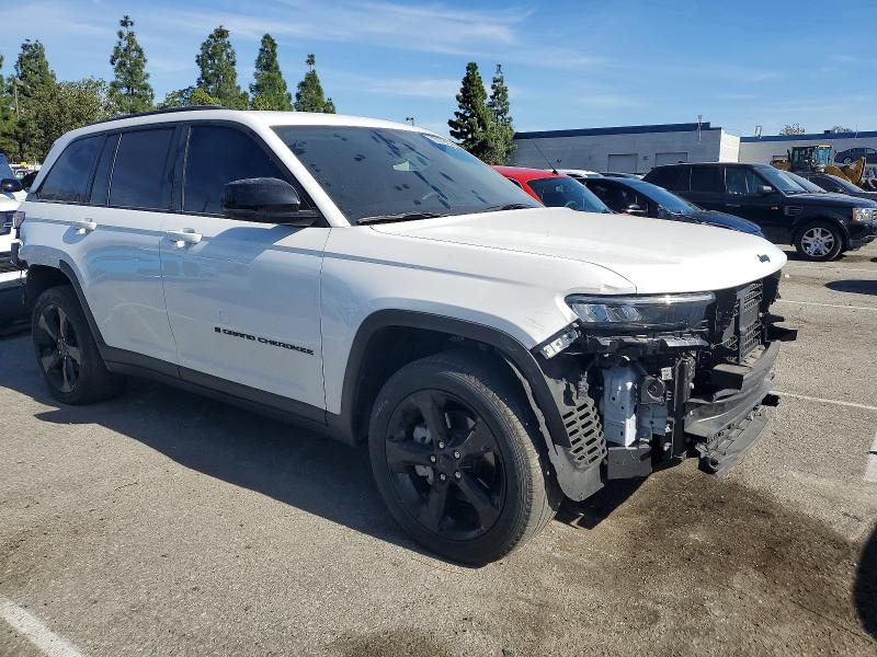 Photo 4 from auction – 2023 JEEP GRAND CHEROKEE with VIN 1C4RJGBG0PC521204