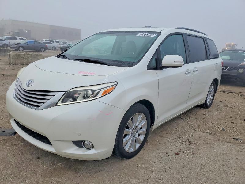 TOYOTA SIENNA XLE 2015 with VIN 5TDYK3DC3FS634458 - Photo from auction