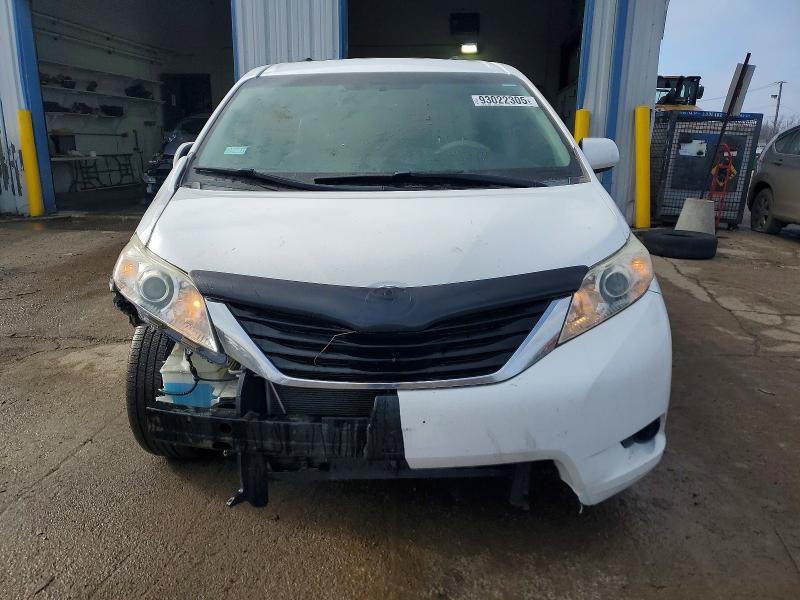 Photo 5 from auction – 2011 TOYOTA SIENNA LE with VIN 5TDKK3DC6BS150882