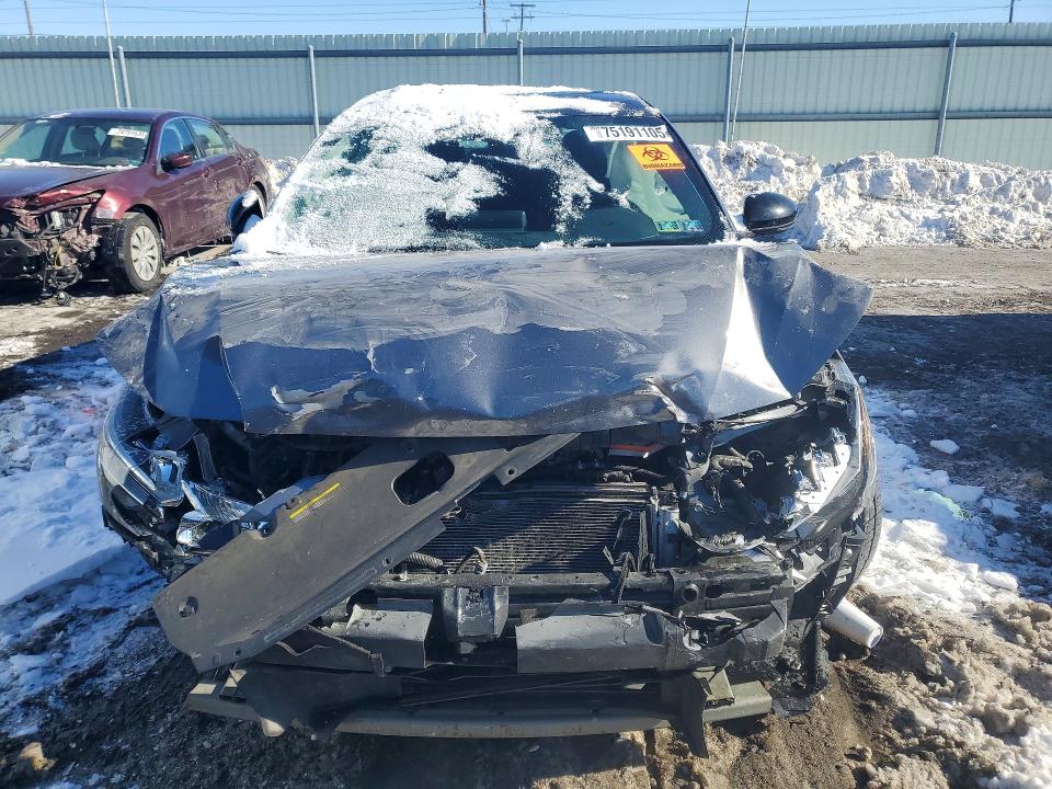 Photo 5 from auction – 2020 NISSAN SENTRA SR with VIN 3N1AB8DV8LY206571