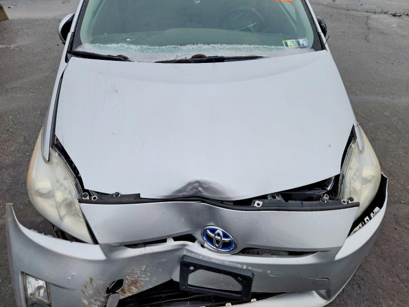 Photo 11 from auction – 2011 TOYOTA PRIUS with VIN JTDKN3DU0B0260717
