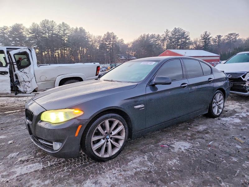 BMW 535 XI 2012 with VIN WBAFU7C59CDU59861 - Photo from auction