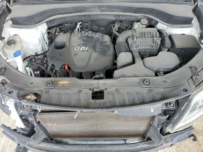 Photo 12 from auction – 2015 KIA SORENTO LX with VIN 5XYKT3A64FG657312