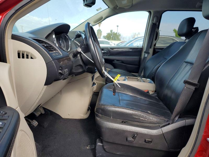 Photo 7 from auction – 2016 CHRYSLER TOWN & COU with VIN 2C4RC1BG5GR268010
