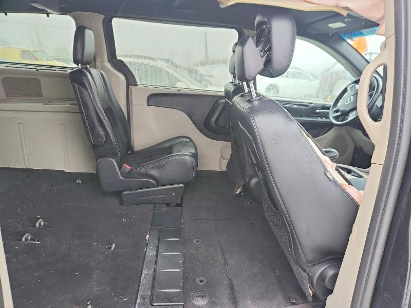 Photo 11 from auction – 2016 DODGE GRAND CARA with VIN 2C4RDGCG1GR354512