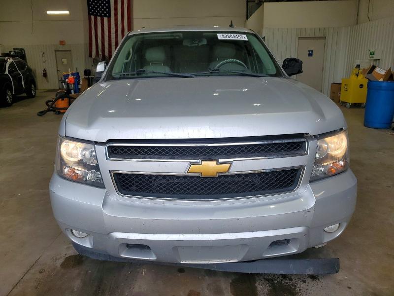 Photo 5 from auction – 2012 CHEVROLET SUBURBAN with VIN 1GNSCJE02CR129296