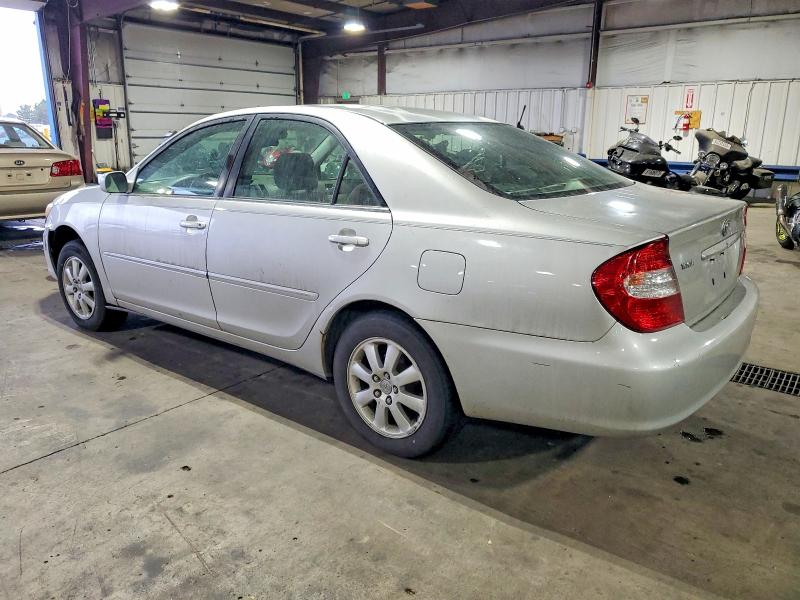 Photo 2 from auction – 2002 TOYOTA CAMRY LE with VIN 4T1BE32K22U046947