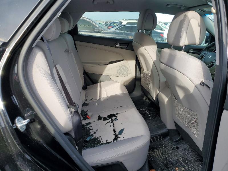 Photo 10 from auction – 2017 HYUNDAI TUCSON with VIN KM8J23A43HU555719