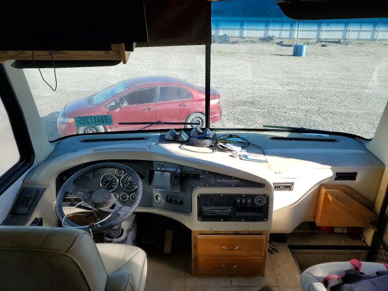 Photo 5 from auction – 2001 HOLR MOTORHOME with VIN 1RF12061812014564