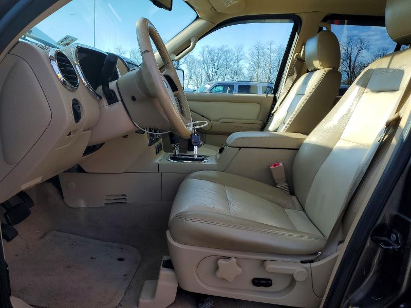 Photo 7 from auction – 2006 FORD EXPLORER with VIN 1FMEU73E96UA47390