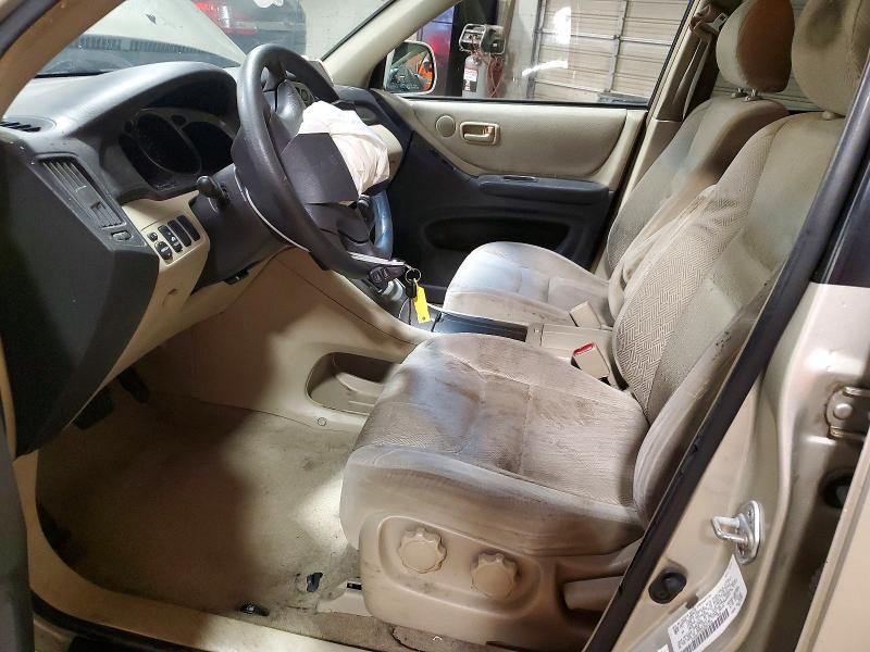 Photo 7 from auction – 2003 TOYOTA HIGHLANDER with VIN JTEGF21A230081535