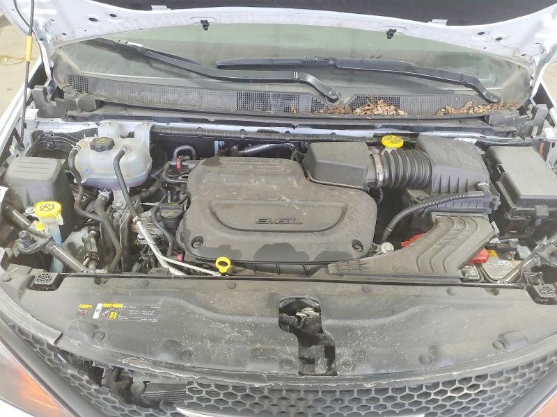 Photo 12 from auction – 2024 CHRYSLER VOYAGER LX with VIN 2C4RC1CG6RR165776