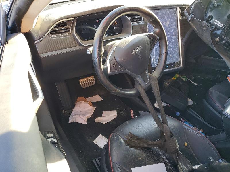 Photo 8 from auction – 2014 TESLA MODEL S with VIN 5YJSA1H17EFP55681