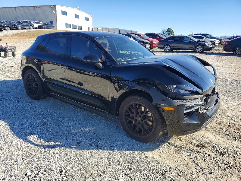 Photo 4 from auction – 2020 PORSCHE MACAN with VIN WP1AG2A57LLB56382