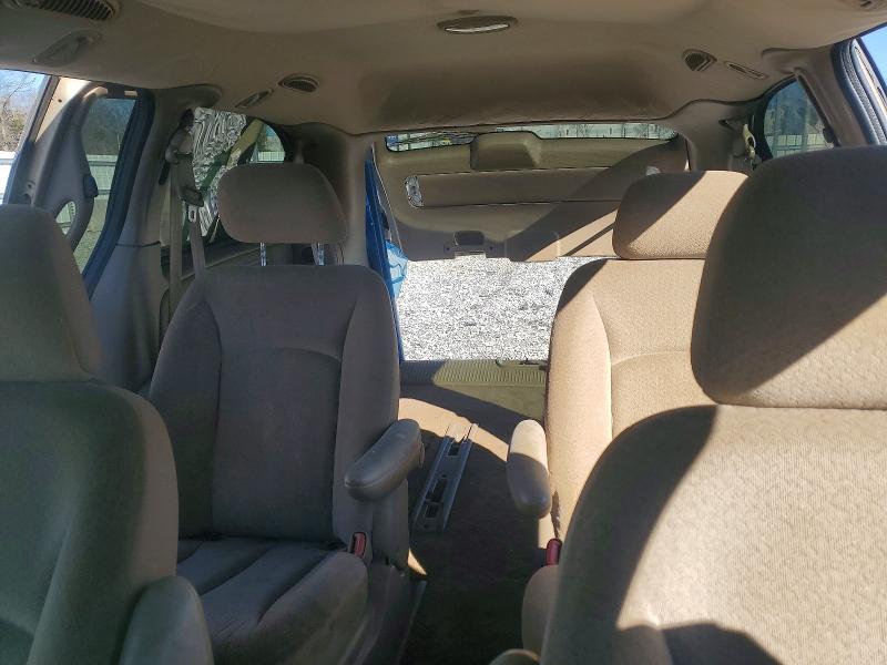 Photo 10 from auction – 2002 CHRYSLER TOWN & COU with VIN 2C4GP44342R513024