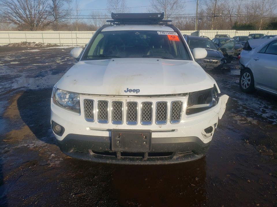 Photo 5 from auction – 2015 JEEP COMPASS LA with VIN 1C4NJDEB0FD418211