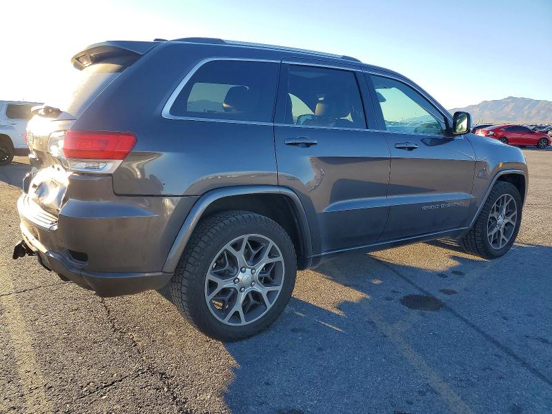 Photo 3 from auction – 2018 JEEP GRAND CHER with VIN 1C4RJFBG9JC384331