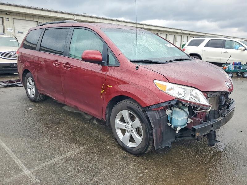 Photo 4 from auction – 2014 TOYOTA SIENNA with VIN 5TDKK3DC6ES450393