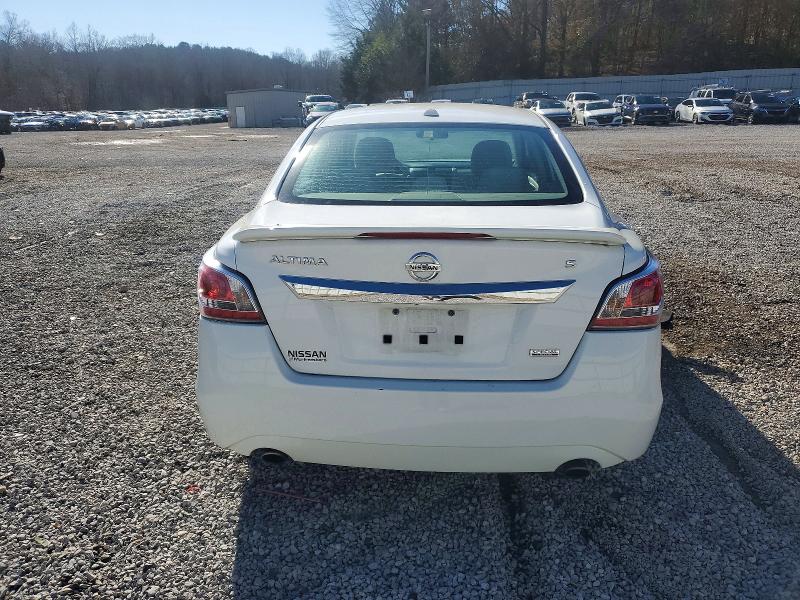 Photo 6 from auction – 2015 NISSAN ALTIMA 2.5 with VIN 1N4AL3AP3FN904063
