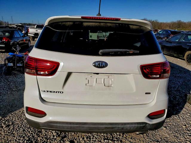 Photo 6 from auction – 2019 KIA SORENTO L with VIN 5XYPG4A32KG520949