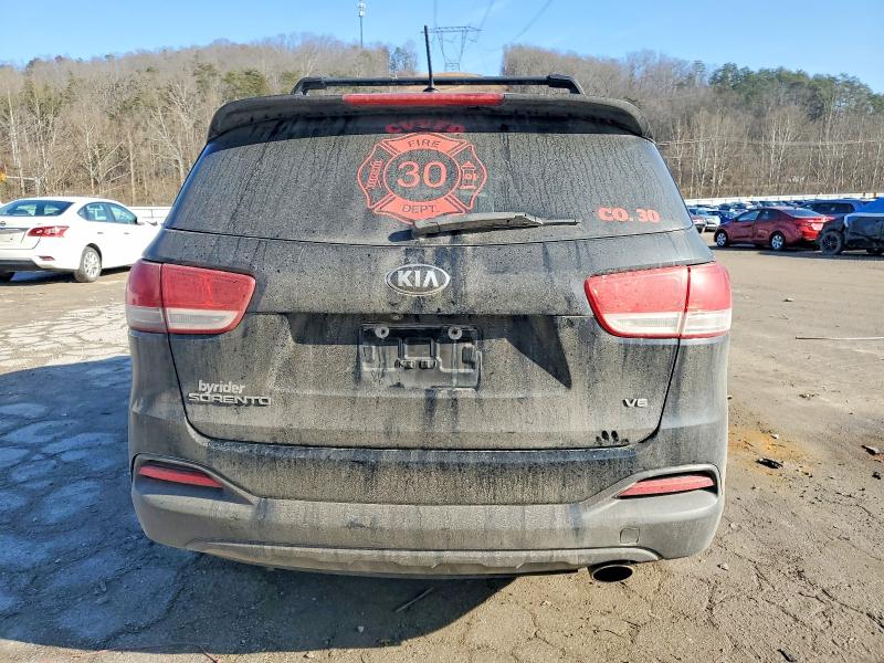 Photo 6 from auction – 2016 KIA SORENTO LX with VIN 5XYPGDA53GG179120