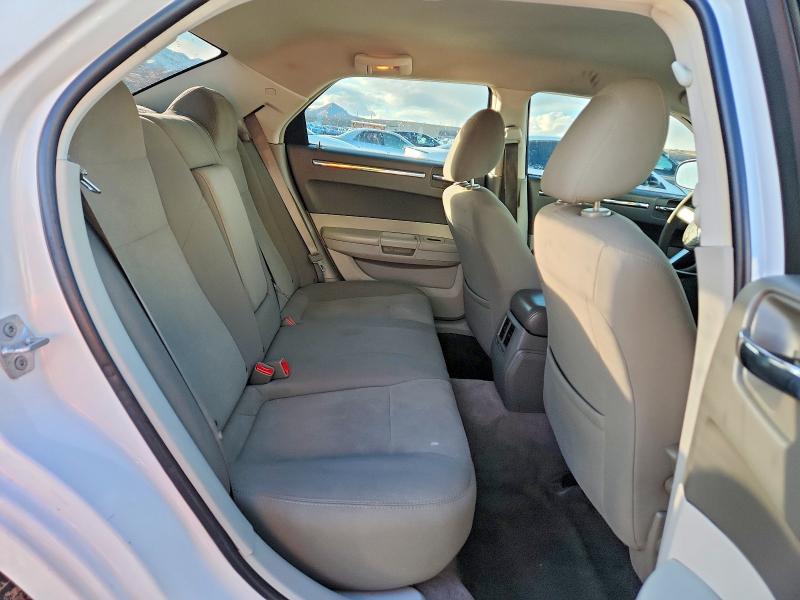 Photo 10 from auction – 2010 CHRYSLER 300 TOURIN with VIN 2C3CA1CV2AH279864
