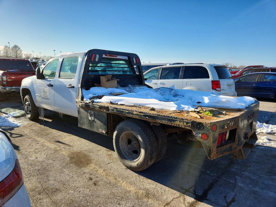 Photo 2 from auction – 2014 GMC SIERRA K35 with VIN 1GD422C85EF157306