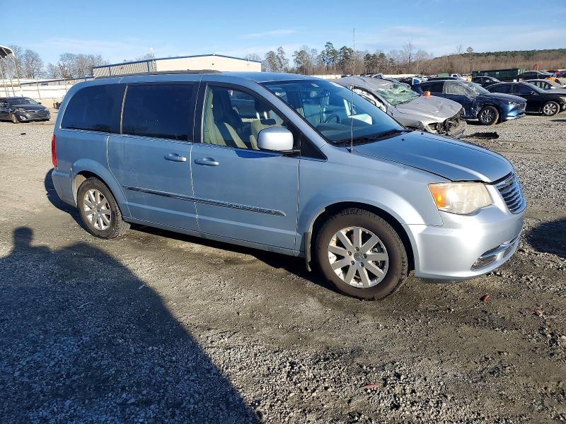 Photo 4 from auction – 2013 CHRYSLER TOWN & COU with VIN 2C4RC1BG7DR509089