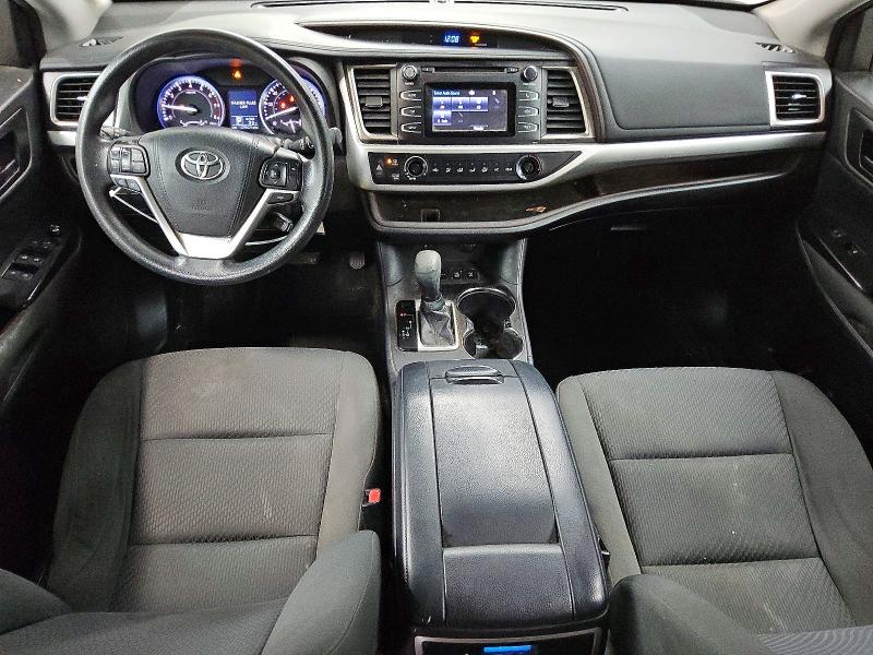 Photo 8 from auction – 2016 TOYOTA HIGHLANDER with VIN 5TDBKRFH2GS347552