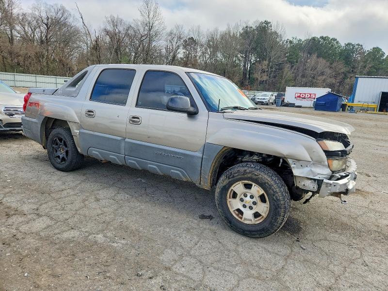Photo 4 from auction – 2002 CHEVROLET AVALANCHE with VIN 3GNEC13T32G119837