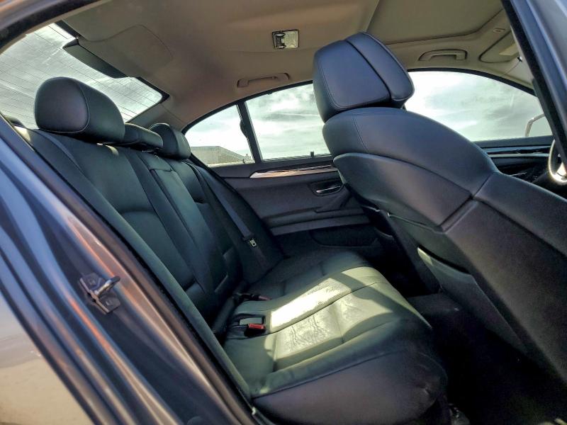 Photo 10 from auction – 2011 BMW 550 I with VIN WBAFR9C51BC599341