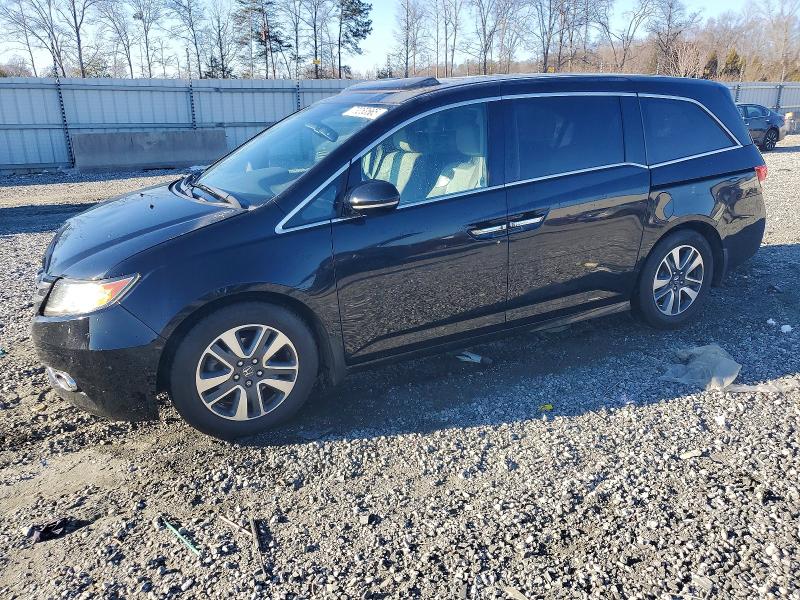 Photo 1 from auction – 2016 HONDA ODYSSEY TO with VIN 5FNRL5H98GB013637