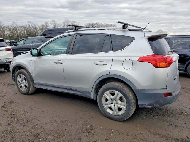 Photo 2 from auction – 2015 TOYOTA RAV4 LE with VIN 2T3BFREV3FW312530