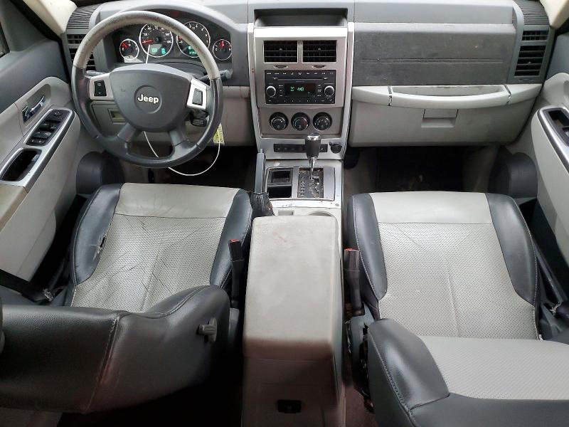 Photo 8 from auction – 2008 JEEP LIBERTY with VIN 1J8GP58K08W158322
