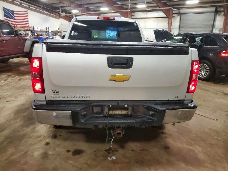 Photo 6 from auction – 2013 CHEVROLET SILVERADO with VIN 1GCRKSE72DZ382973