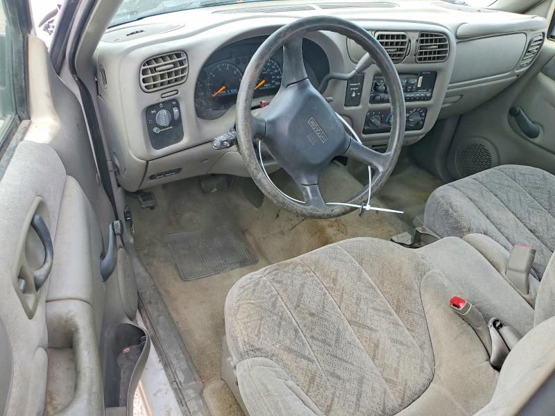 Photo 8 from auction – 2000 GMC SONOMA with VIN 1GTCS1951Y8224225