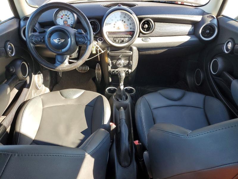 Photo 8 from auction – 2011 MINI COOPER with VIN WMWSV3C59BTY14763