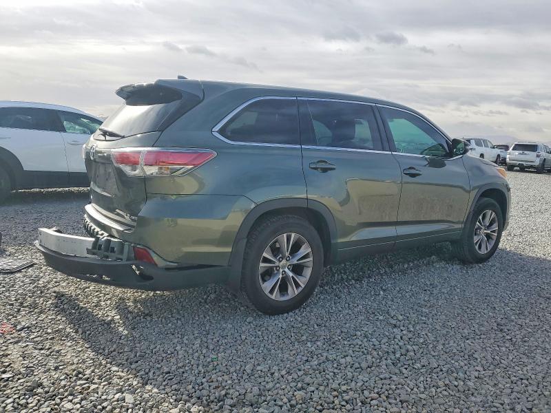 Photo 3 from auction – 2015 TOYOTA HIGHLANDER with VIN 5TDBKRFH7FS187733