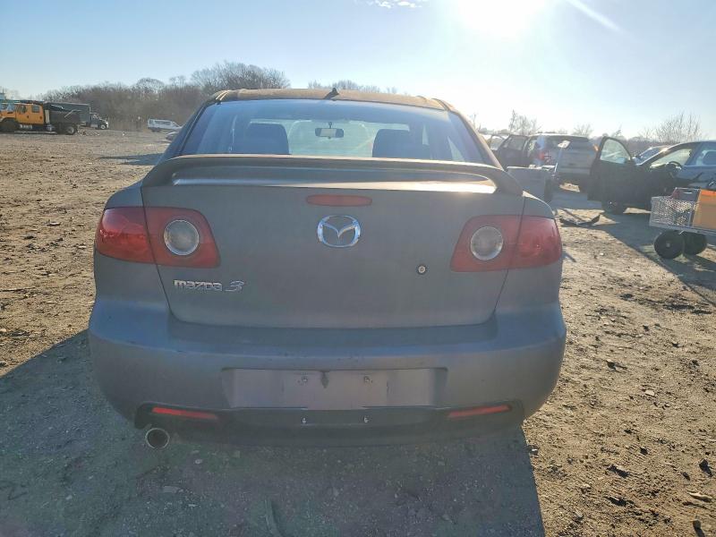 Photo 6 from auction – 2005 MAZDA 3 with VIN JM1BK32FX51275592