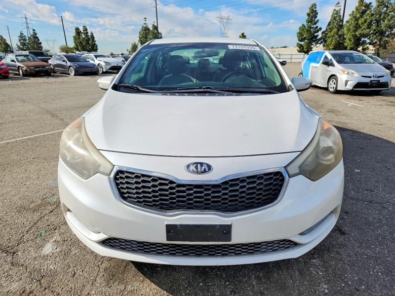 Photo 5 from auction – 2015 KIA FORTE with VIN KNAFX4A62F5277516