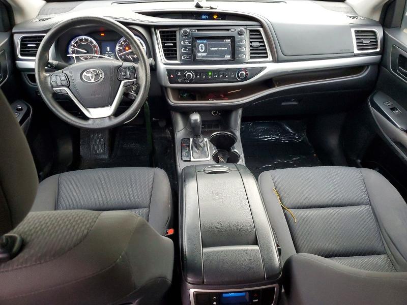 Photo 8 from auction – 2016 TOYOTA HIGHLANDER with VIN 5TDZKRFH6GS125773