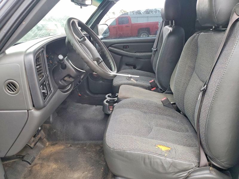 Photo 7 from auction – 2005 CHEVROLET SILVERADO with VIN 1GCEC14X05Z142054