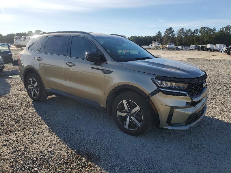 Photo 4 from auction – 2021 KIA SORENTO with VIN 5XYRL4LC0MG065779