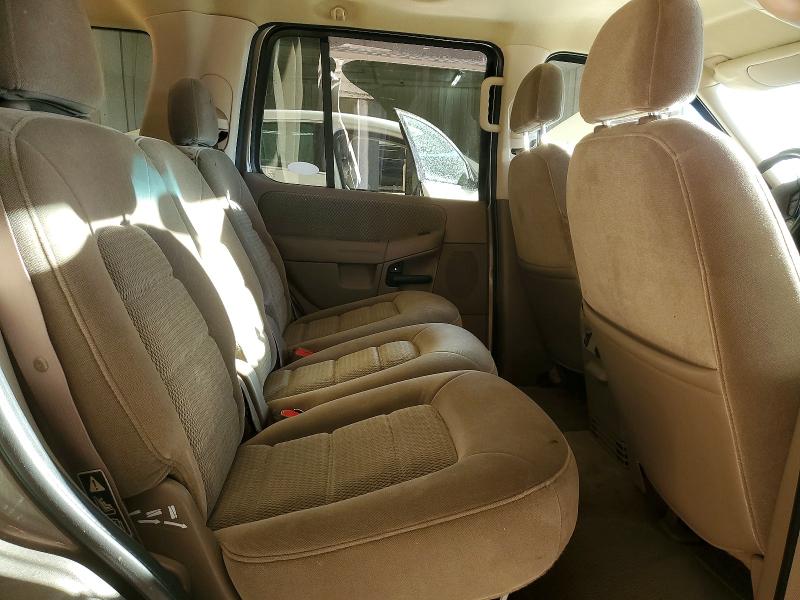 Photo 11 from auction – 2002 FORD EXPLORER X with VIN 1FMZU73W12UD45114