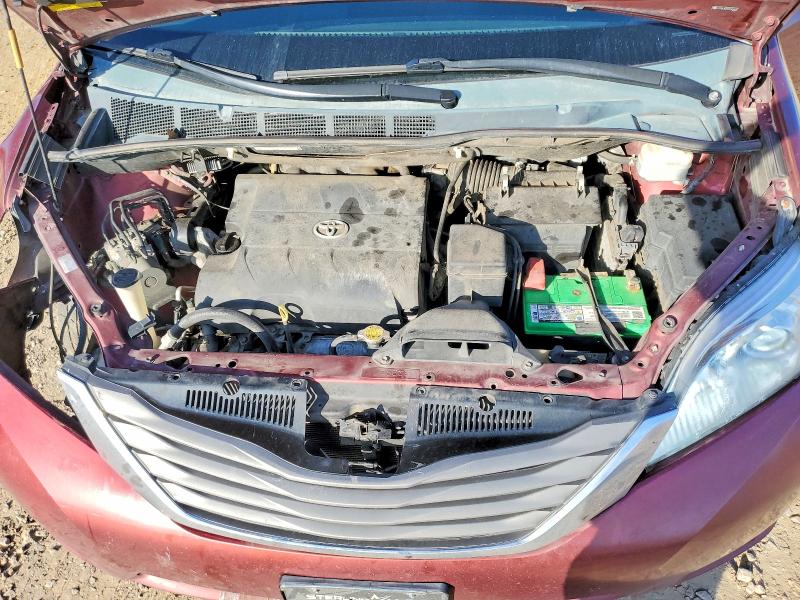 Photo 11 from auction – 2013 TOYOTA SIENNA with VIN 5TDYK3DC5DS302826