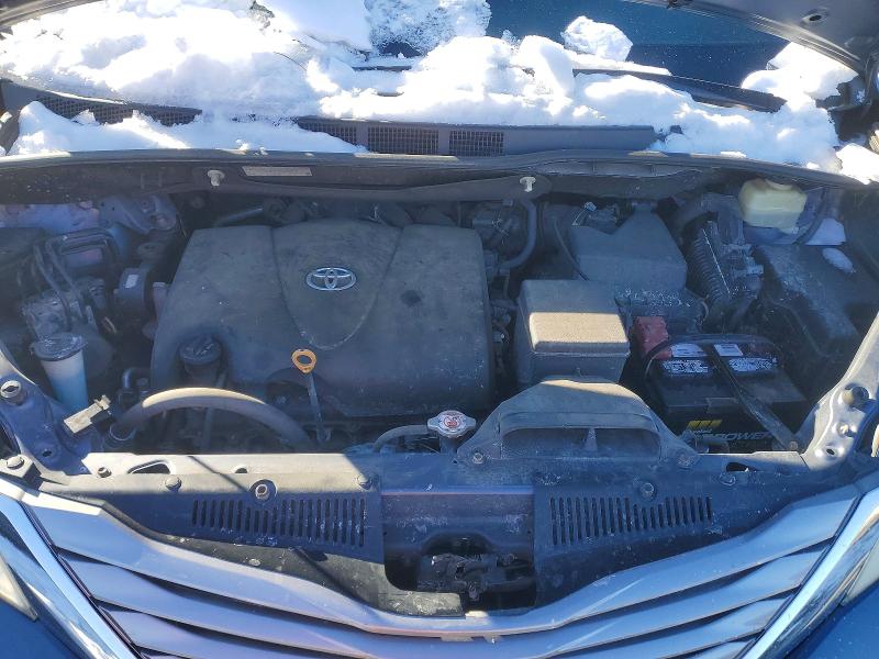 Photo 12 from auction – 2017 TOYOTA SIENNA XLE with VIN 5TDYZ3DC0HS827908